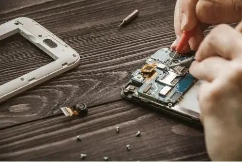 Los 5 mitos más comunes sobre la reparación de dispositivos móviles